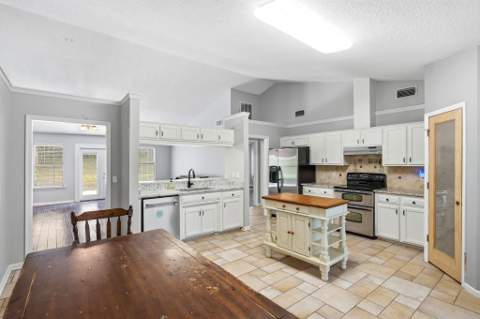 2037 Dyrehaven Drive, Tallahassee FL - photo 13 of 39