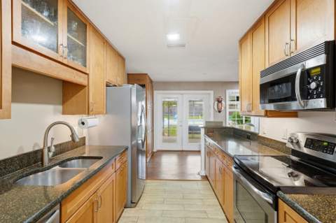 3120 Briarwood Drive, Tallahassee FL - photo 8 of 59