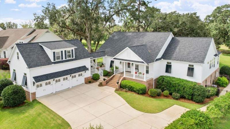 6 bedroom Detached at 3044 Dickinson Drive, Southwood, Tallahassee — photo 2