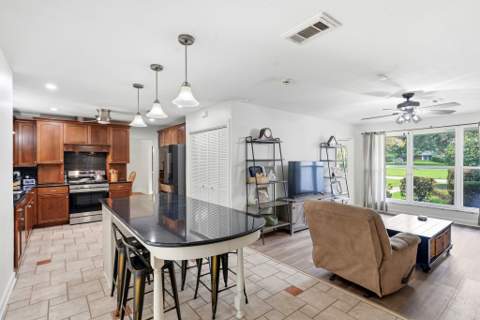 2325 Killarney Way, Tallahassee FL - photo 15 of 41