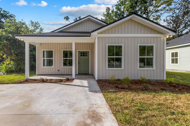 3 bedroom Detached at 24 Haida Trl, Wakulla Gardens, Crawfordville — photo 2
