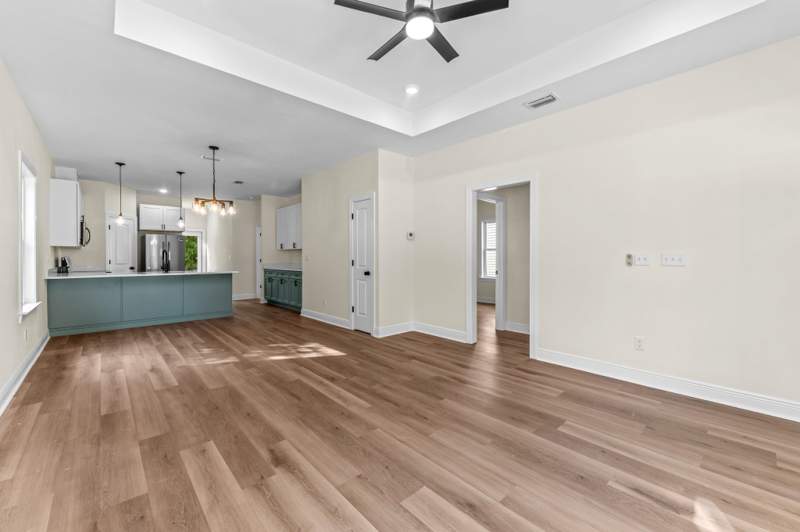 3 bedroom Detached at 24 Haida Trl, Wakulla Gardens, Crawfordville — photo 3
