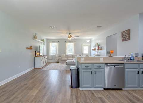 407 Parkside Circle, Crawfordville FL - photo 12 of 53