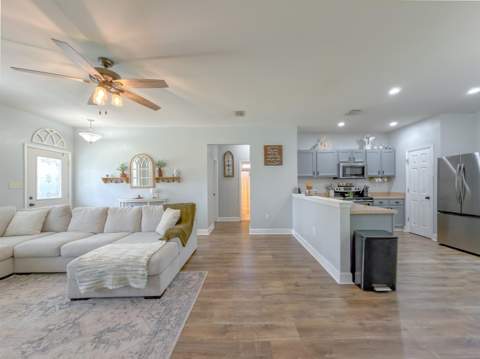 407 Parkside Circle, Crawfordville FL - photo 7 of 53