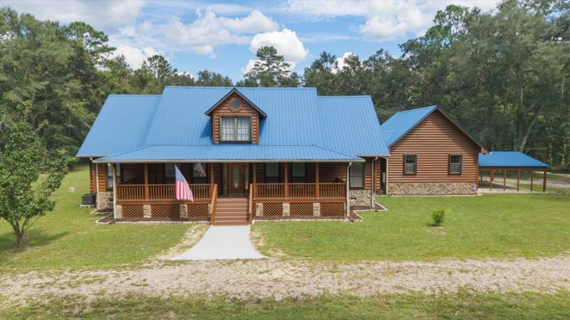 3 bedroom Detached at 883 Hunters Trace, Hunters Glenn Plantation, Crawfordville — photo 2