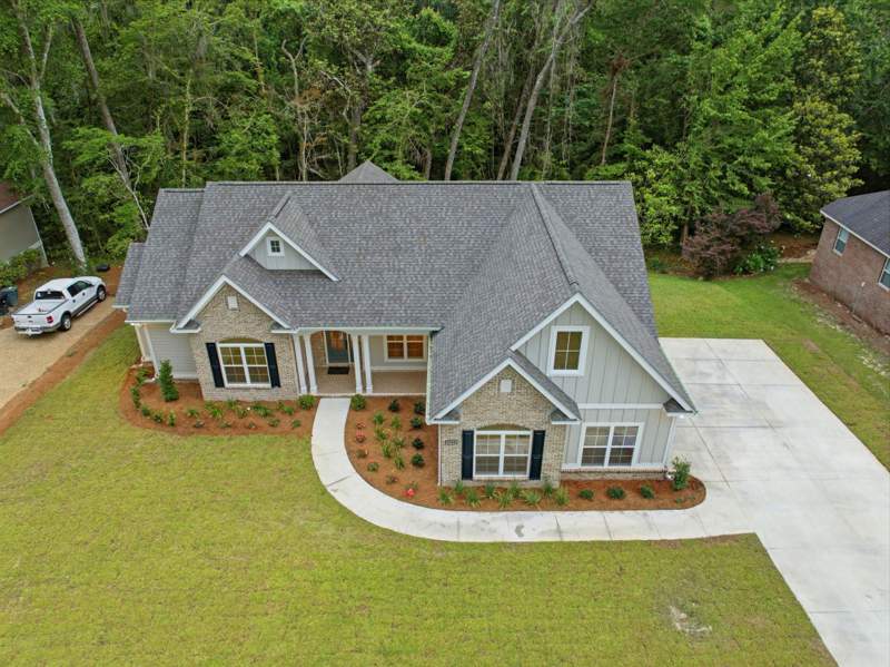 4 bedroom Detached at 3725 Swallowtail Trce, The Ravines, Tallahassee — photo 2