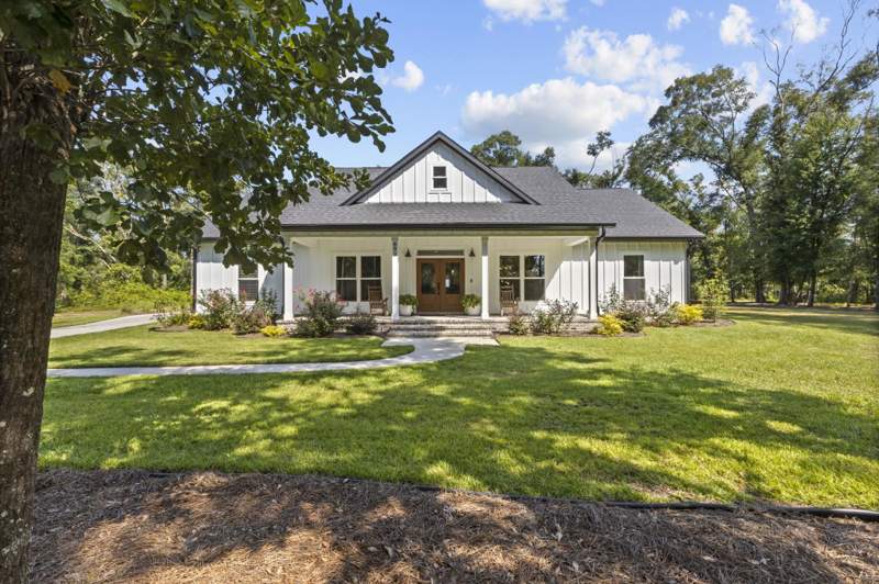 3 bedroom Detached at 600 NE Oakwood Way, Oakwood Estates, Pinetta — photo 3