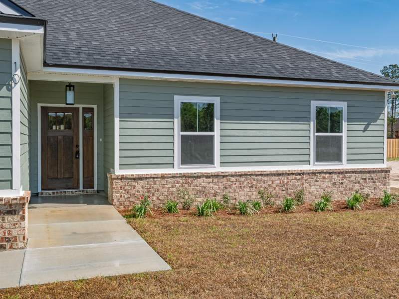 4 bedroom Detached at 10 Divine Loop, Pleasant Ridge, Crawfordville — photo 2
