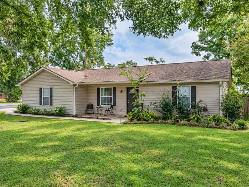 3 bedroom Detached at 7 Kiowa Trail, Wakulla Gardens, Crawfordville — photo 2