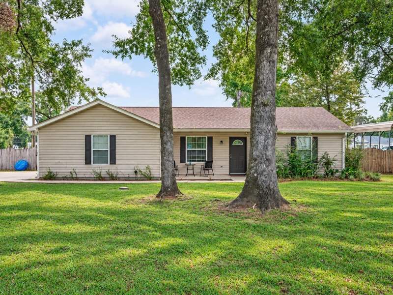 3 bedroom Detached at 7 Kiowa Trail, Wakulla Gardens, Crawfordville — photo 3