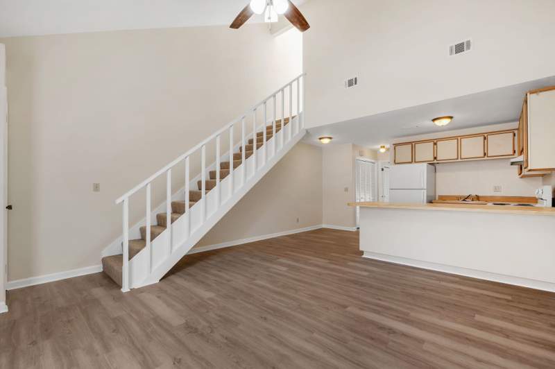 2 bedroom Townhouse at 2308 Hartsfield Way, Shadowlawn Cluster Homes, Tallahassee — photo 5