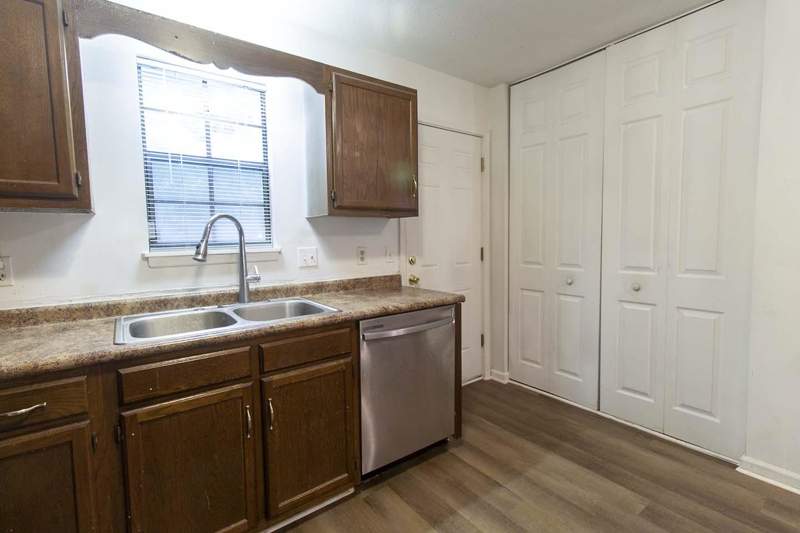 2 bedroom Townhouse at 1021 Crossing Brook Way, Rockbrook East, Tallahassee — photo 4