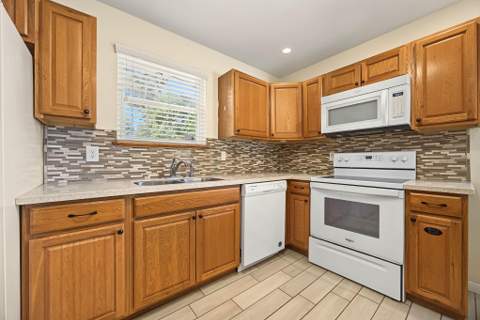 310 Lancaster Drive, Tallahassee FL - photo 14 of 40