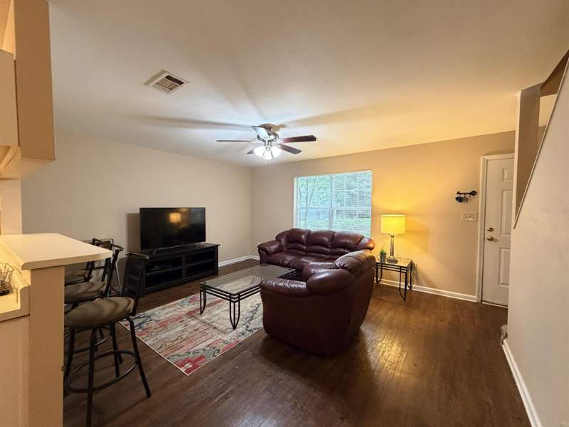 3 bedroom Townhouse at 2172 S Timberwood Circle, Timbers The, Tallahassee — photo 3