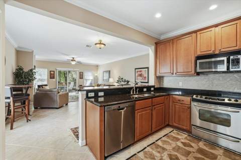 1325 Stone Rd. #201, Tallahassee FL - photo 10 of 46