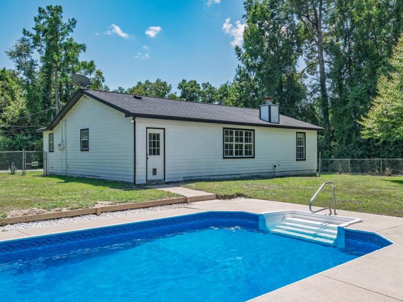 3 bedroom Detached at 185 Ann Circle, Hammock Woods, Crawfordville — photo 2
