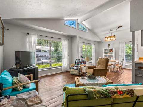 71 Oak Street, Crawfordville FL - photo 10 of 30