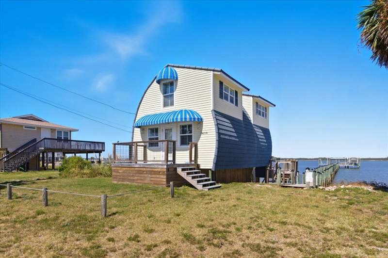 2 bedroom Detached at 1630 Alligator Drive, Alligator Point, Alligator Point — photo 4