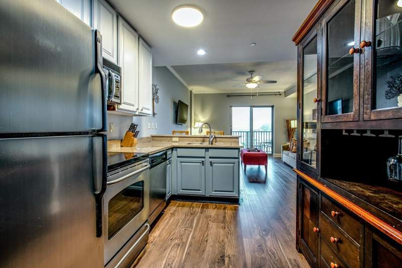 1 bedroom Condominium at 215 W College Avenue Unit 711, Tallahassee Center, Tallahassee — photo 4