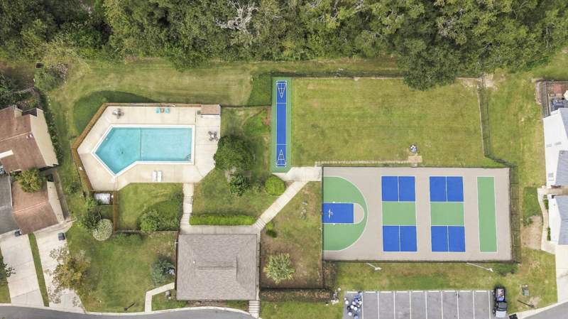 2 bedroom Townhouse at 2897 Blair Stone Court, Blairstone Townhouses, Tallahassee — photo 4