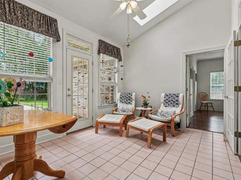 214 Meadow Ridge Drive, Tallahassee FL - photo 9 of 47