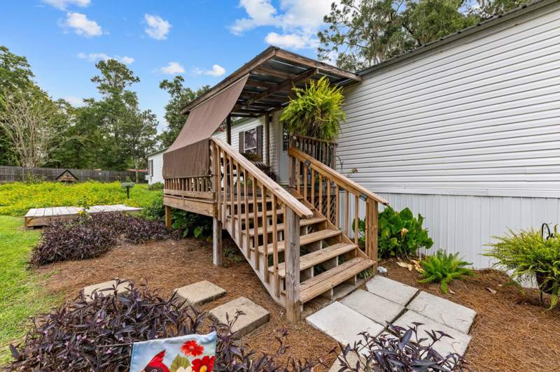 3 bedroom ManufacturedHome at 16856 Aqua Lane, Tallahassee, Tallahassee — photo 3