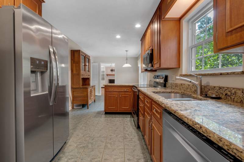 4 bedroom Detached at 3916 Leane Drive, Killearn Estates, Tallahassee — photo 5