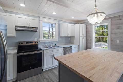 18 Suwannee Avenue, Panacea FL - photo 10 of 47
