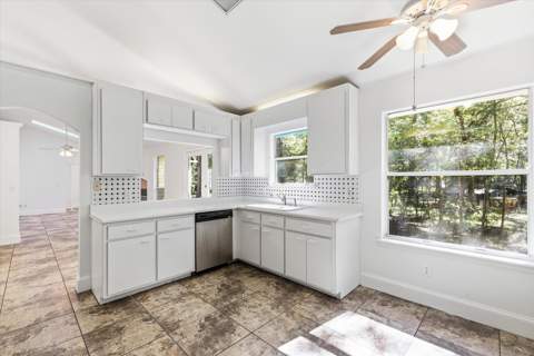 4504 Louvinia Drive, Tallahassee FL - photo 20 of 50