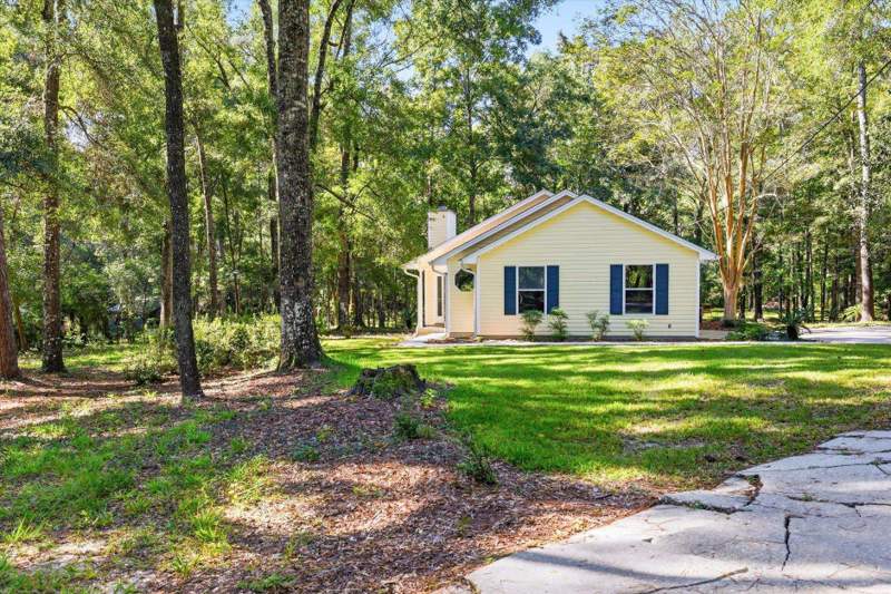 3 bedroom Detached at 4504 Louvinia Drive, Louvinia Hills, Tallahassee — photo 4