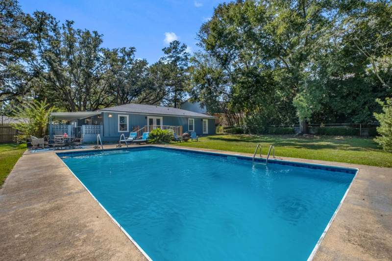 4 bedroom Detached at 1320 Woodgate Way, Woodgate, Tallahassee — photo 3