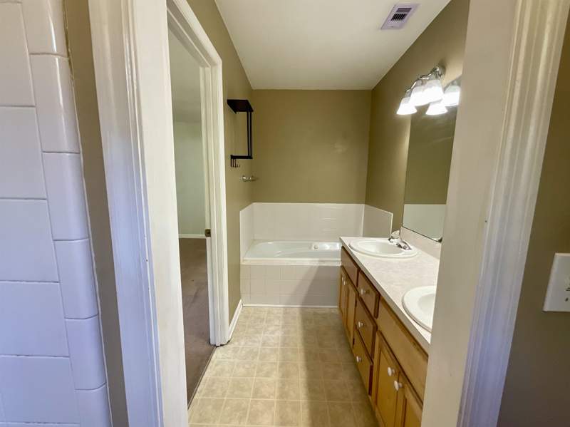 3 bedroom Detached at 40 Chinook Trail, Wakulla Gardens, Crawfordville — photo 2