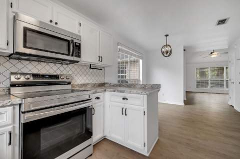 4416 Siesta Court, Tallahassee FL - photo 9 of 37