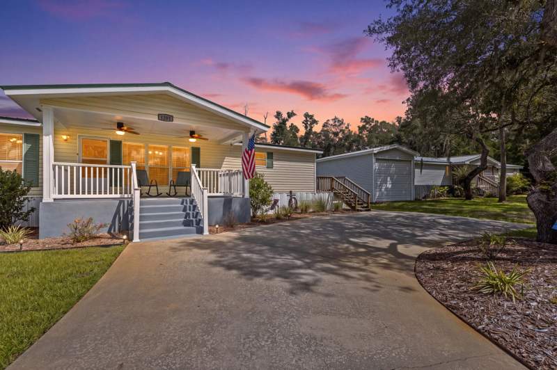 3 bedroom ManufacturedHome at 1201 NE Central Avenue, Steinhatchee Subdivision, Steinhatchee — photo 3