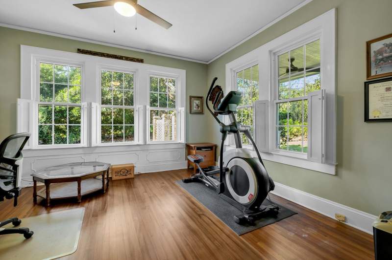 4 bedroom Detached at 517 Highland Avenue, Burmah Heights, Quincy — photo 5