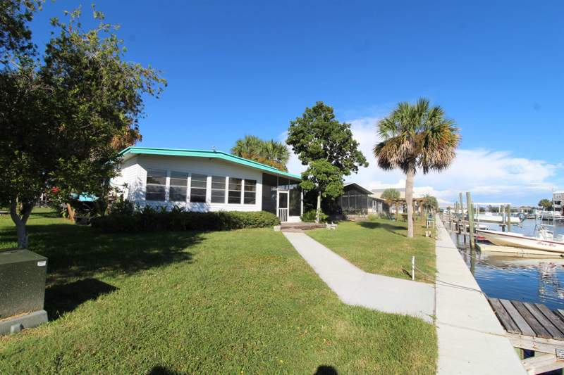 3 bedroom ManufacturedHome at 55 Connie Drive, Paradise Village Shell Point, Crawfordville — photo 2