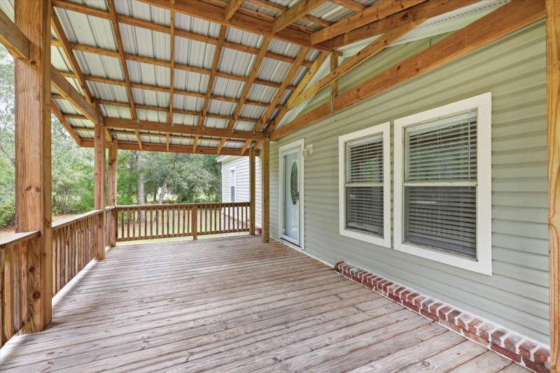 4 bedroom ManufacturedHome at 8721 Freedom Road, Tallahassee, Tallahassee — photo 4