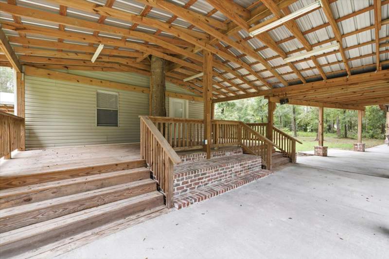 4 bedroom ManufacturedHome at 8721 Freedom Road, Tallahassee, Tallahassee — photo 5