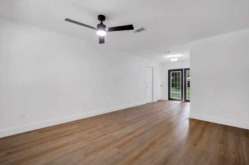 3 bedroom Detached at 5629 Rustic Drive, Autumn Woods Estates, Tallahassee — photo 3