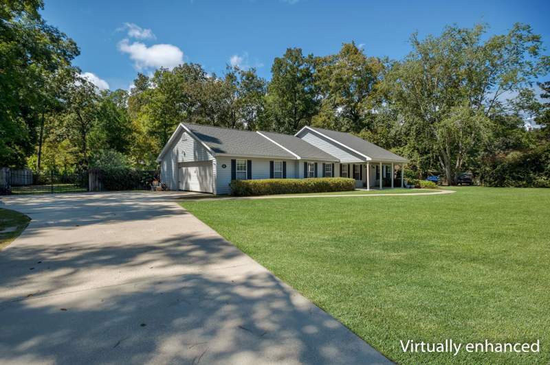 3 bedroom Detached at 754 Rehwinkel Road, Fox Wood, Crawfordville — photo 3