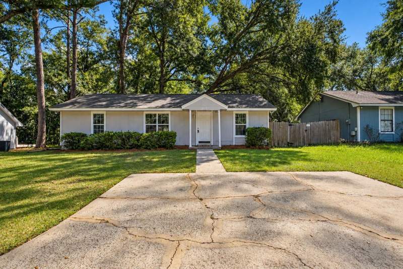 3 bedroom Detached at 903 Brave Trail, Renegade Village, Tallahassee — photo 2