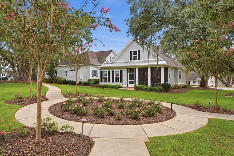 3 bedroom Detached at 243 Camellia Oaks Avenue, Camellia Oaks, Tallahassee — photo 3
