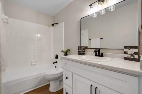 4439 Stratfordshire Court, Tallahassee FL - photo 7 of 30