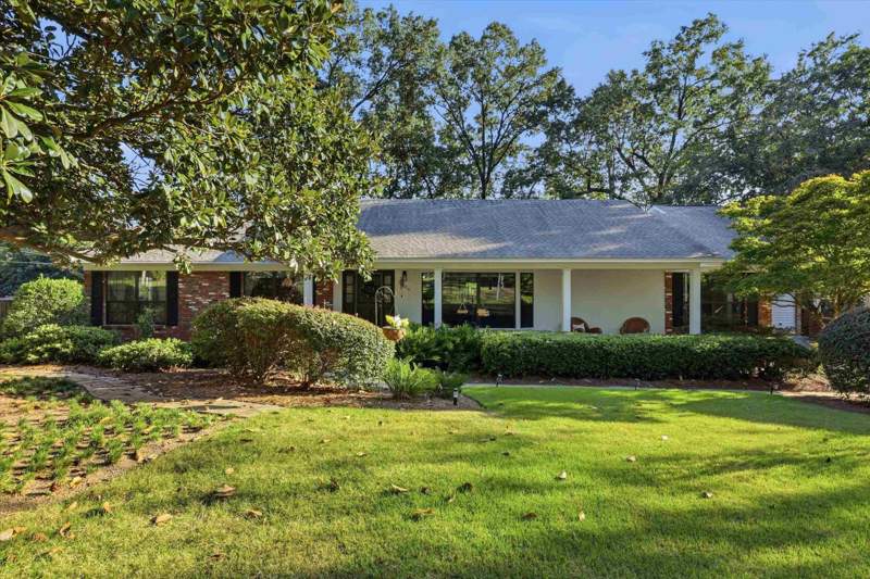 5 bedroom Detached at 2409 Oakdale Street, Betton Hill, Tallahassee — photo 2