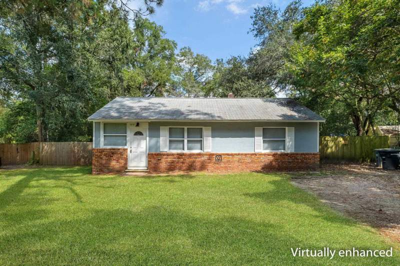 3 bedroom Detached at 3838 Roswell Drive, Seminole Manor, Tallahassee — photo 2