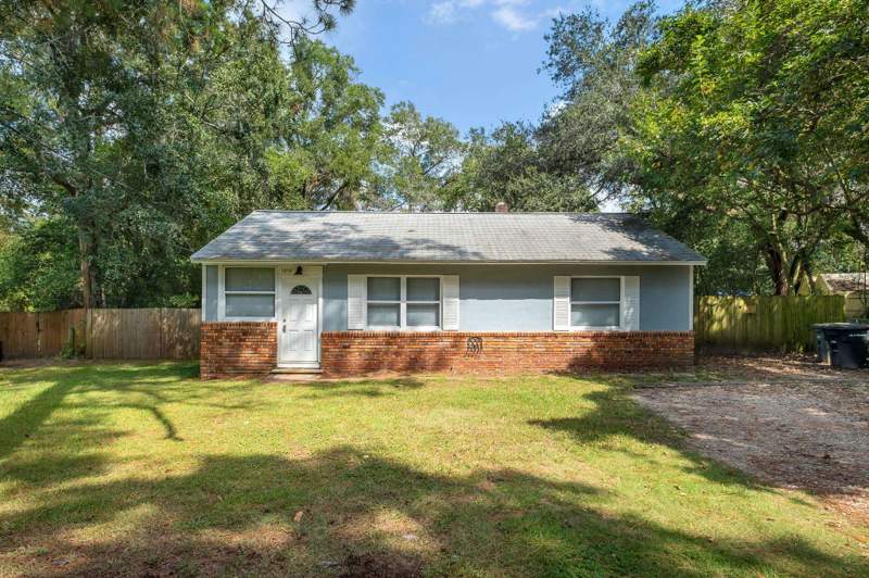 3 bedroom Detached at 3838 Roswell Drive, Seminole Manor, Tallahassee — photo 3