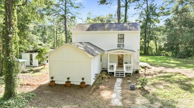 4 bedroom Detached at 4352 Charles Samuel Drive, Tallahassee, Tallahassee — photo 5