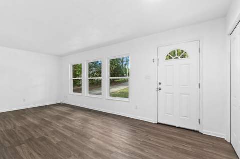 2421 Lola Drive, Tallahassee FL - photo 8 of 42