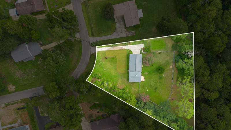 3 bedroom Detached at 1501 Meeks Road, Meadow Hills, Tallahassee — photo 3