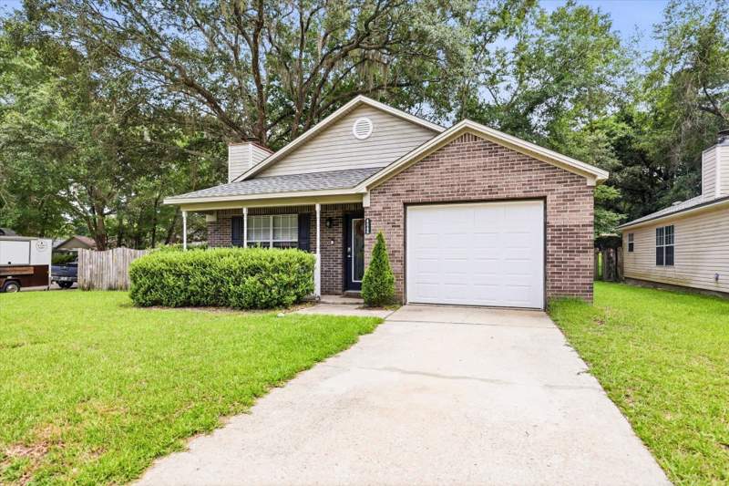 3 bedroom Detached at 4545 Wesley Drive, Westover, Tallahassee — photo 2